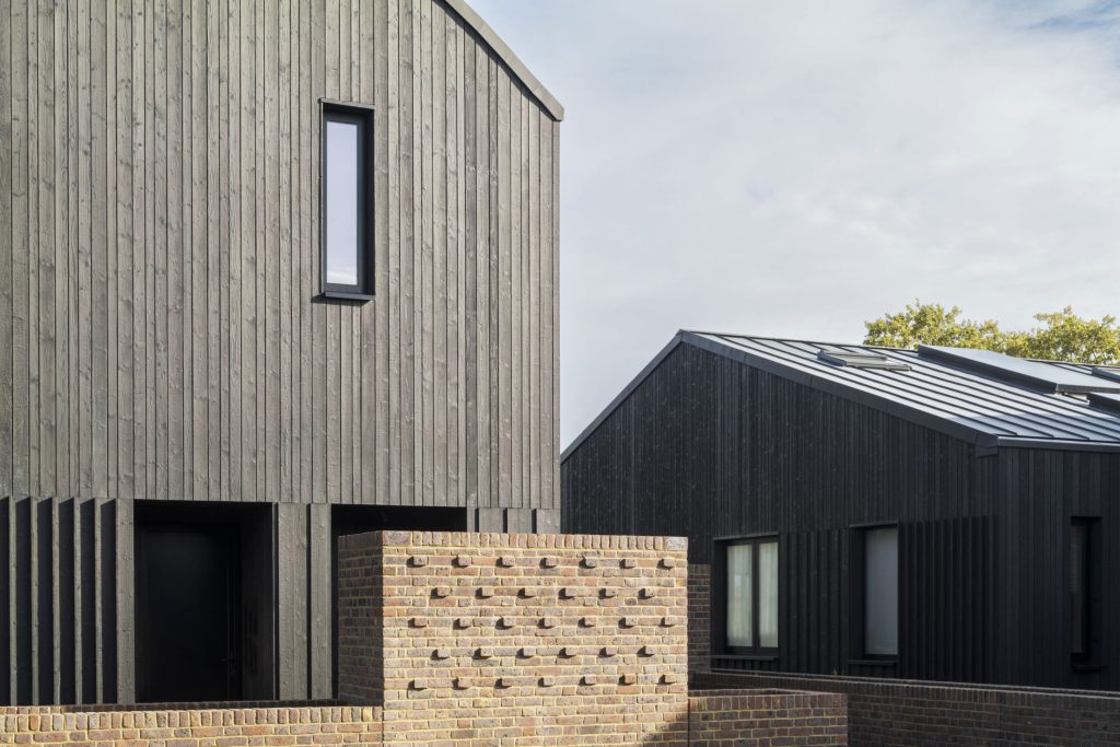 hartdene-barns-sip-home-exterior